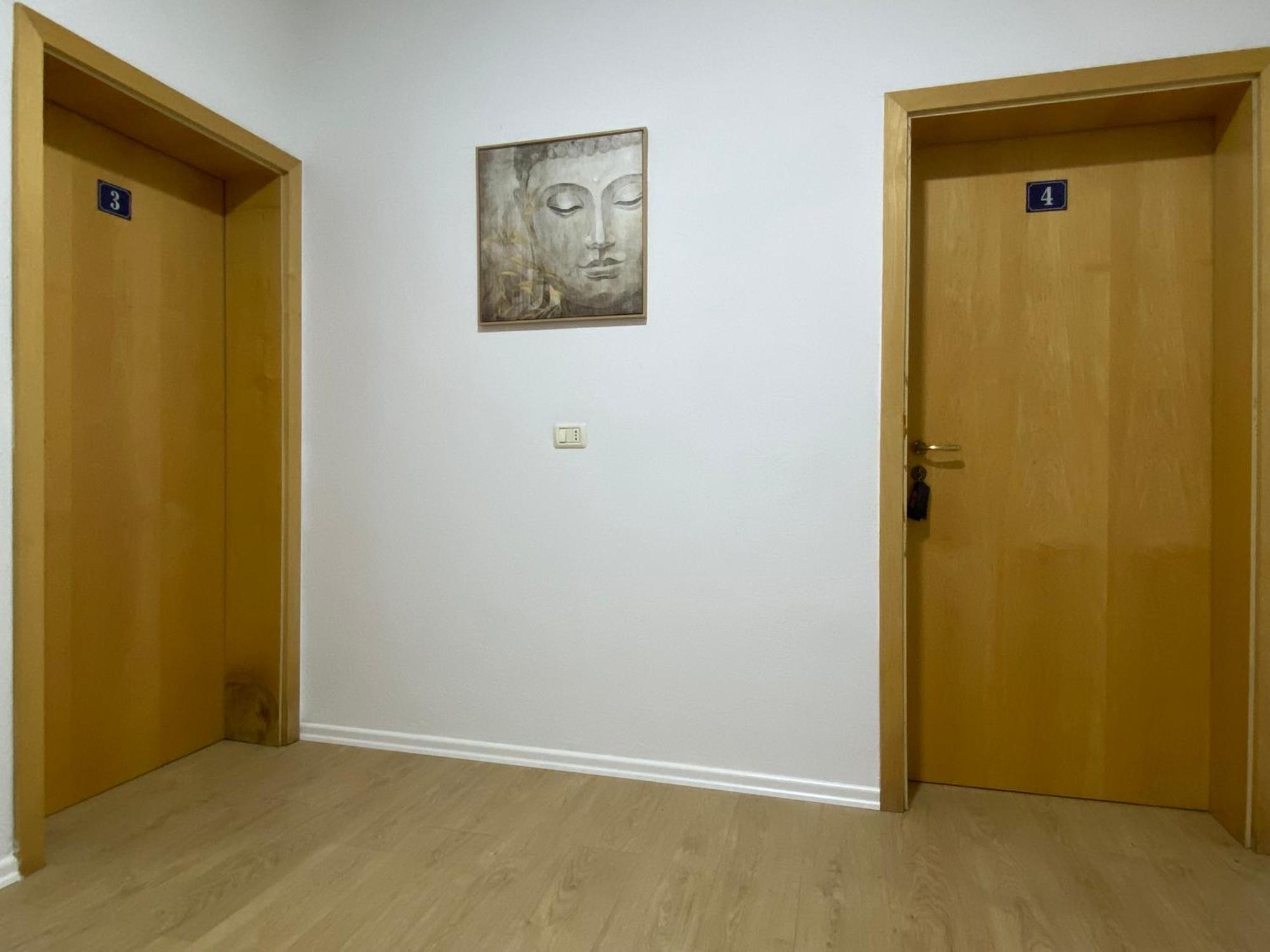 Vila M Vera Rooms With Kitchen And Apartments Durrës Kültér fotó