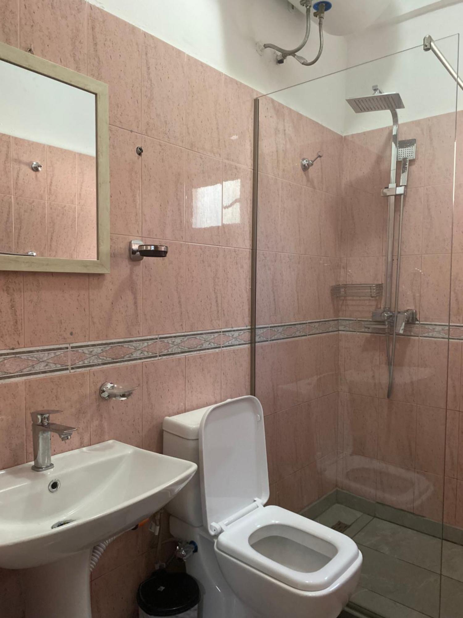 Vila M Vera Rooms With Kitchen And Apartments Durrës Kültér fotó